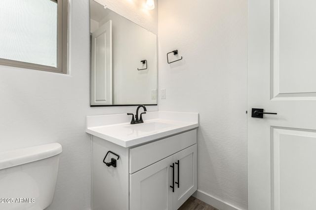 5423 W ROYAL PALM Road, Glendale, AZ 85302