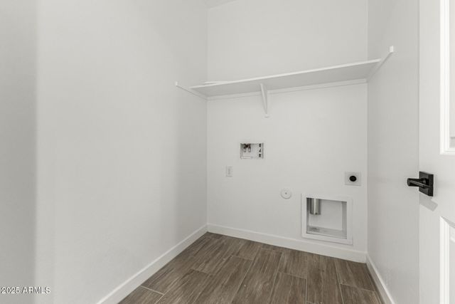 5423 W ROYAL PALM Road, Glendale, AZ 85302