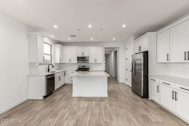 5423 W ROYAL PALM Road, Glendale, AZ 85302