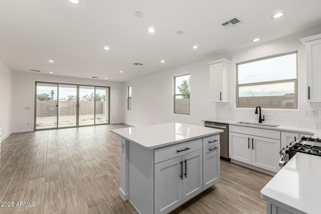 5423 W ROYAL PALM Road, Glendale, AZ 85302