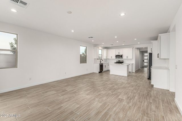 5423 W ROYAL PALM Road, Glendale, AZ 85302