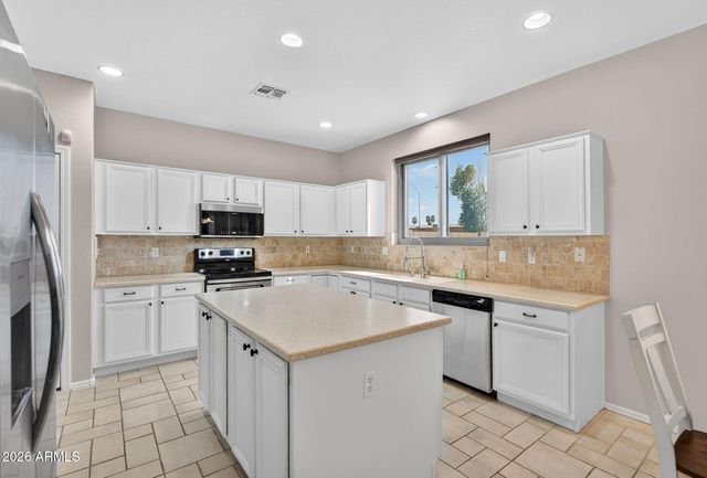 3367 W VIA DEL SOL Drive, Phoenix, AZ 85027