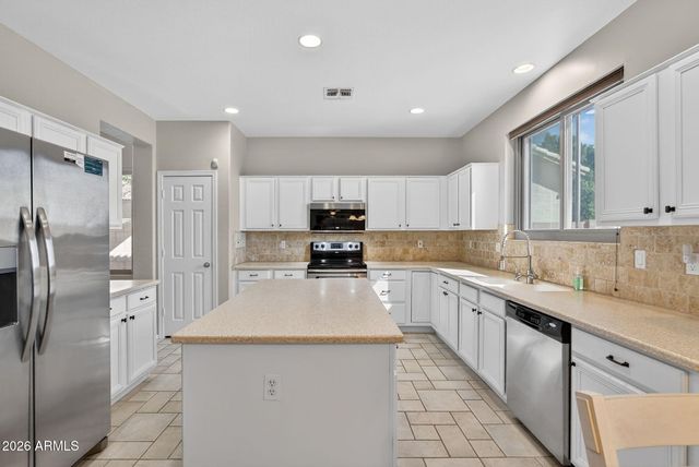 3367 W VIA DEL SOL Drive, Phoenix, AZ 85027