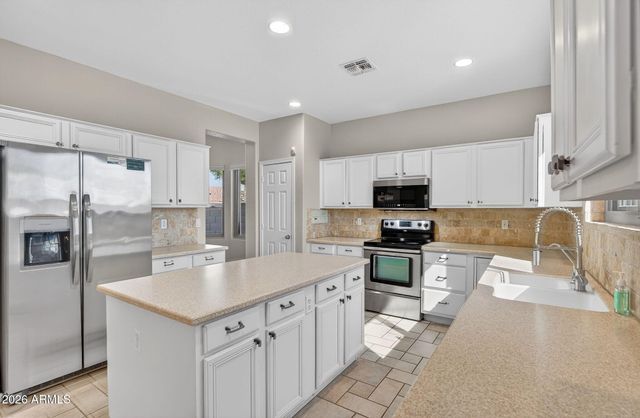 3367 W VIA DEL SOL Drive, Phoenix, AZ 85027