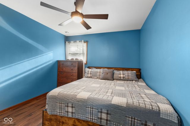 242 Hollybrook Drive, Whiteland, IN 46184
