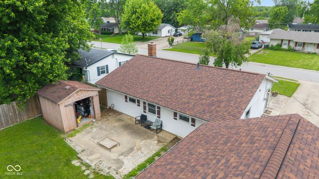 242 Hollybrook Drive, Whiteland, IN 46184