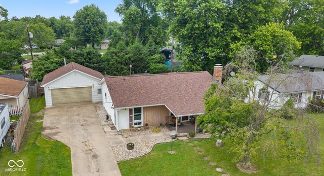 242 Hollybrook Drive, Whiteland, IN 46184
