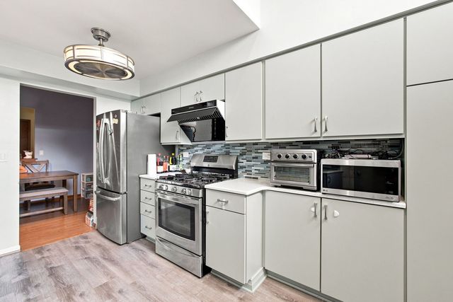 18075 Royal Oak Court 2S, Tinley Park, IL 60477