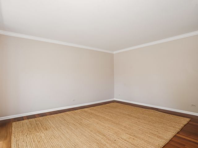 2530 Cheshire Drive, Aurora, IL 60504