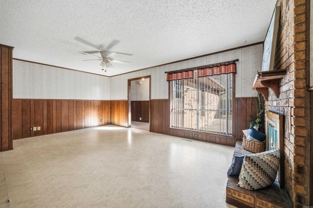 2301 Hobson Avenue, Hot Springs, AR 71913