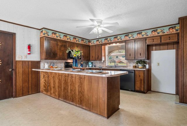 2301 Hobson Avenue, Hot Springs, AR 71913