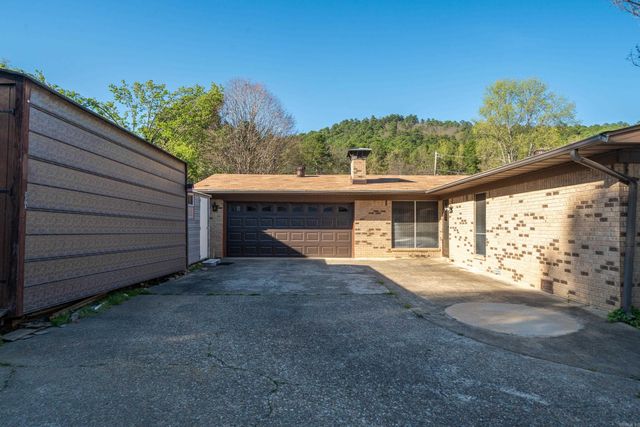 2301 Hobson Avenue, Hot Springs, AR 71913