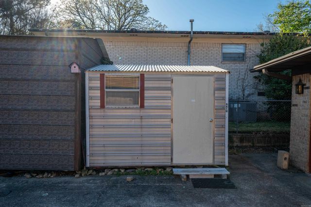 2301 Hobson Avenue, Hot Springs, AR 71913