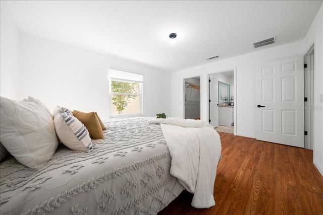 936 ORCHID STREET, Lady Lake, FL 32159