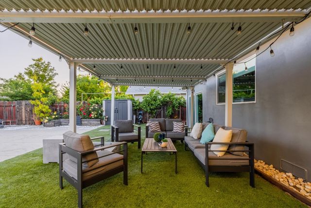 3817 Stanford Way, Livermore, CA 94550