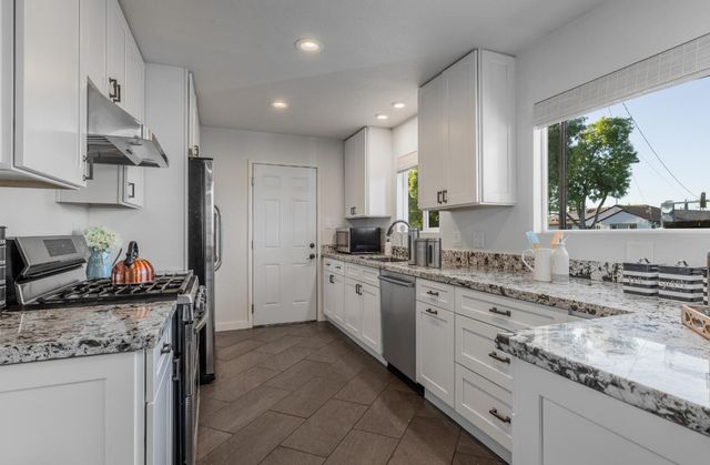 3817 Stanford Way, Livermore, CA 94550