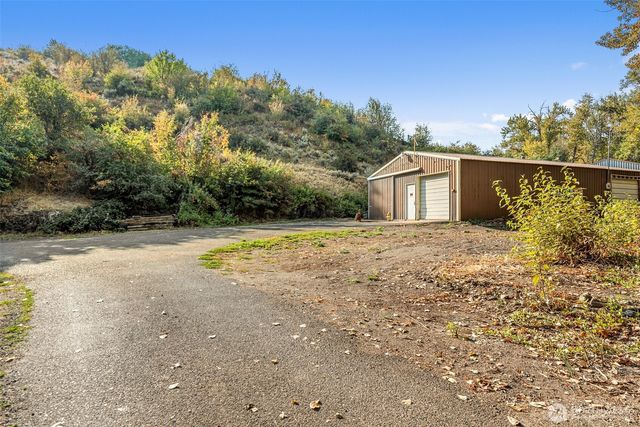 4103 Squilchuck Road, Wenatchee, WA 98801