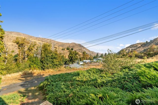 4103 Squilchuck Road, Wenatchee, WA 98801