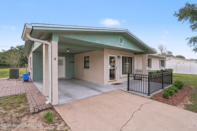 4520 Jenny Lind Drive, Mims, FL 32754