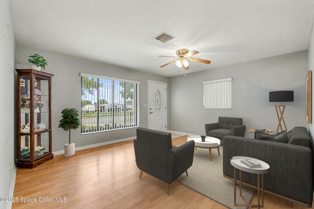 4520 Jenny Lind Drive, Mims, FL 32754