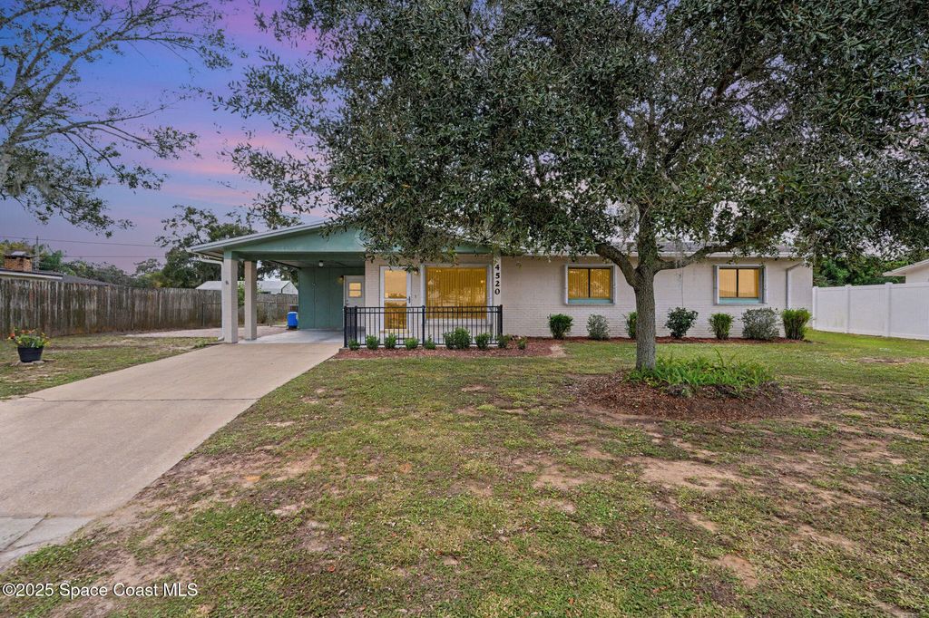 4520 Jenny Lind Drive, Mims, FL 32754