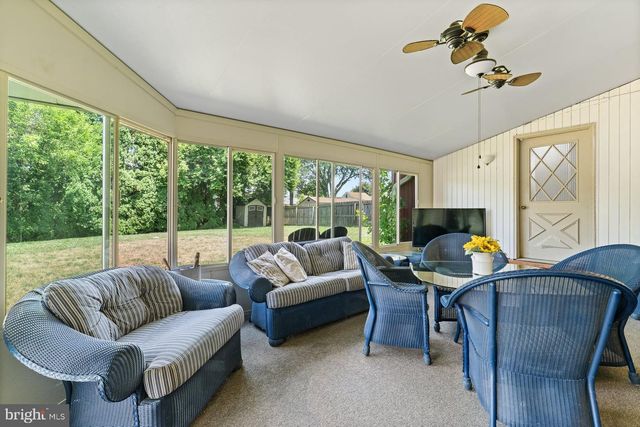 1331 E WALNUT ST, Annville, PA 17003