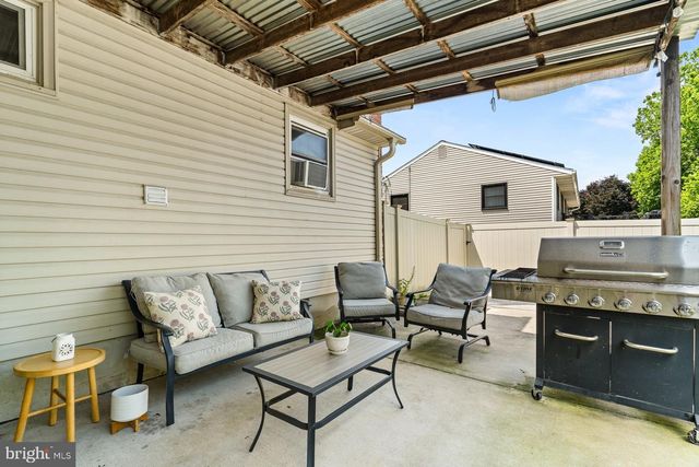 1331 E WALNUT ST, Annville, PA 17003