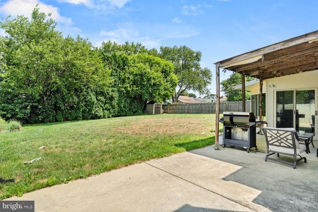 1331 E WALNUT ST, Annville, PA 17003
