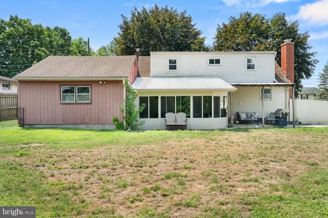 1331 E WALNUT ST, Annville, PA 17003