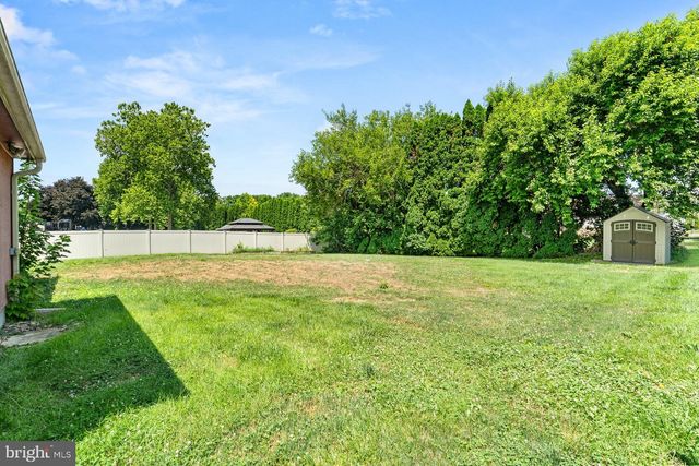 1331 E WALNUT ST, Annville, PA 17003