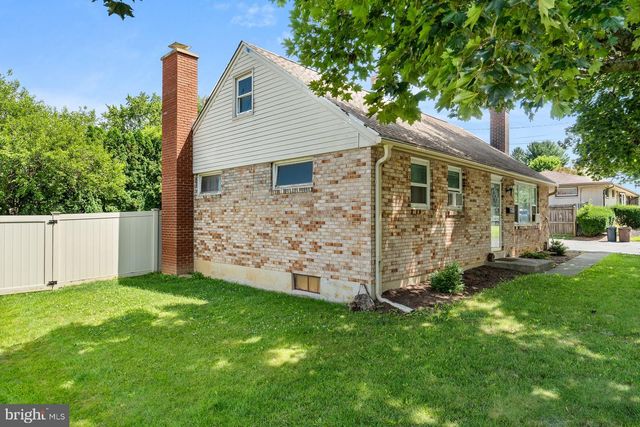 1331 E WALNUT ST, Annville, PA 17003