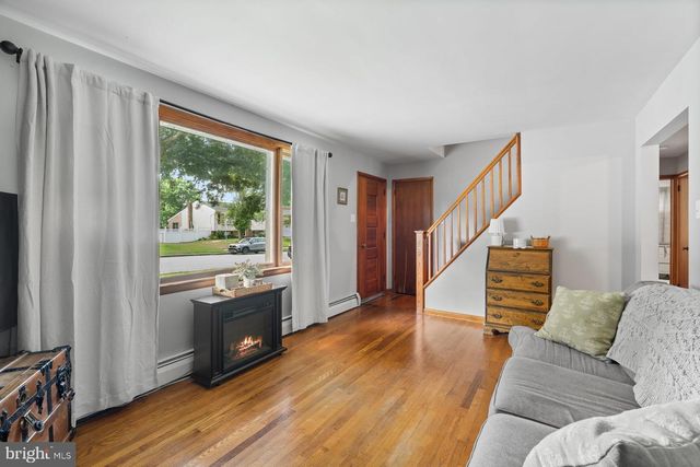 1331 E WALNUT ST, Annville, PA 17003