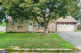 1331 E WALNUT ST, Annville, PA 17003