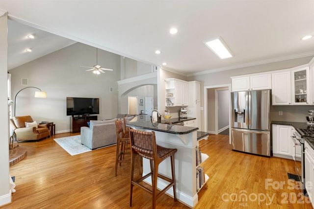305 Forbes Court, Lake Wylie, SC 29710
