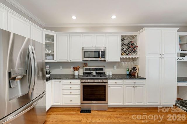 305 Forbes Court, Lake Wylie, SC 29710