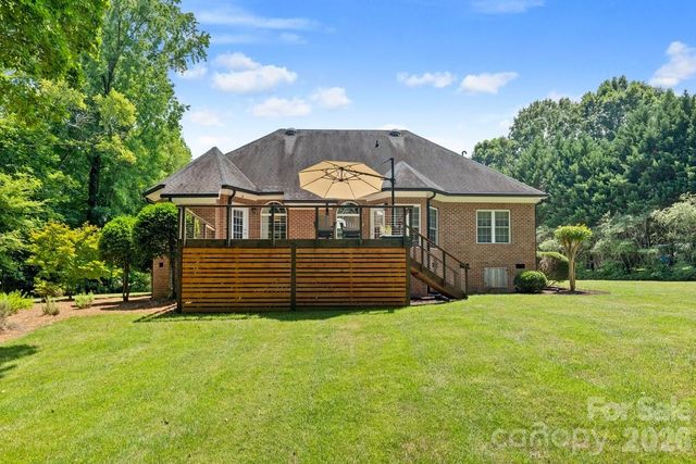 305 Forbes Court, Lake Wylie, SC 29710