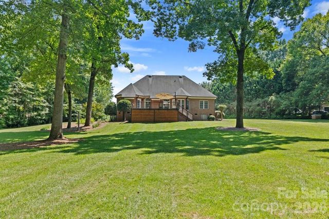 305 Forbes Court, Lake Wylie, SC 29710