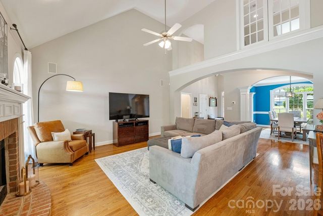 305 Forbes Court, Lake Wylie, SC 29710