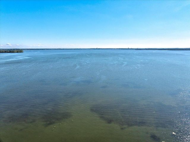 5114 Reynolds Avenue, Waunakee, WI 53597