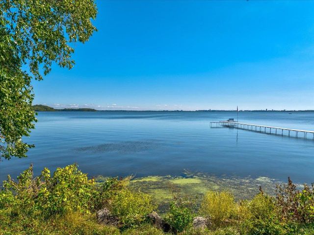 5114 Reynolds Avenue, Waunakee, WI 53597