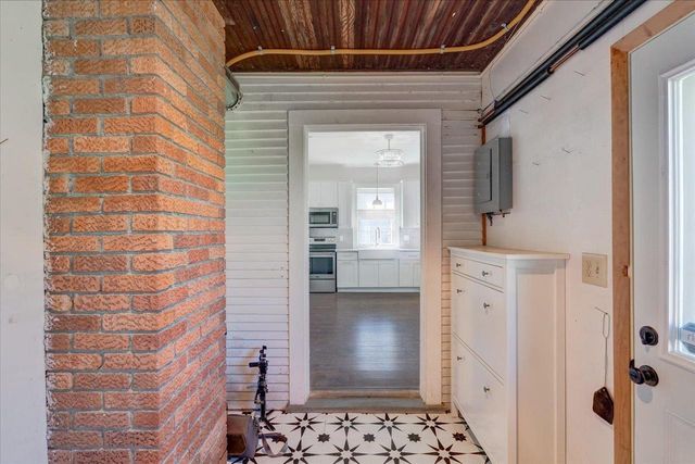 5114 Reynolds Avenue, Waunakee, WI 53597