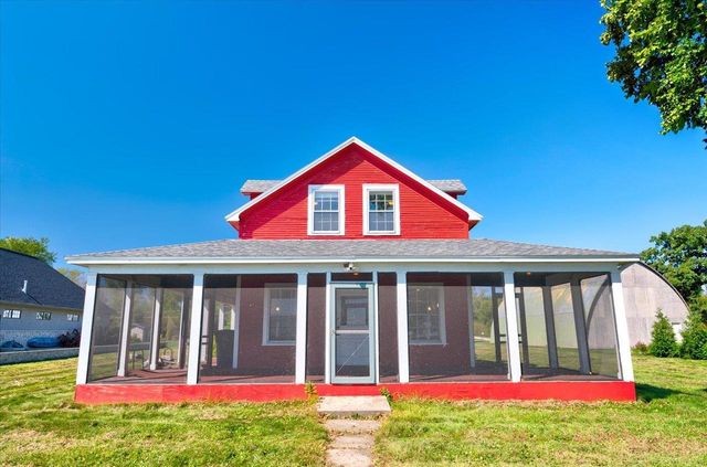 5114 Reynolds Avenue, Waunakee, WI 53597