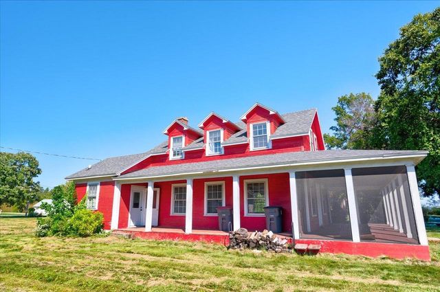 5114 Reynolds Avenue, Waunakee, WI 53597