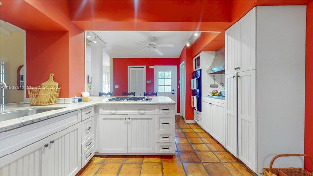 2607 N Greenway Dr, Coral Gables, FL 33134