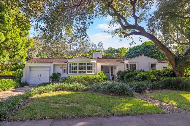 2607 N Greenway Dr, Coral Gables, FL 33134