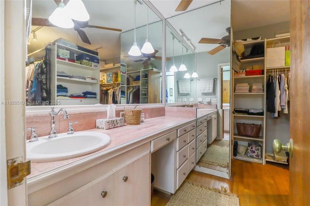 2607 N Greenway Dr, Coral Gables, FL 33134