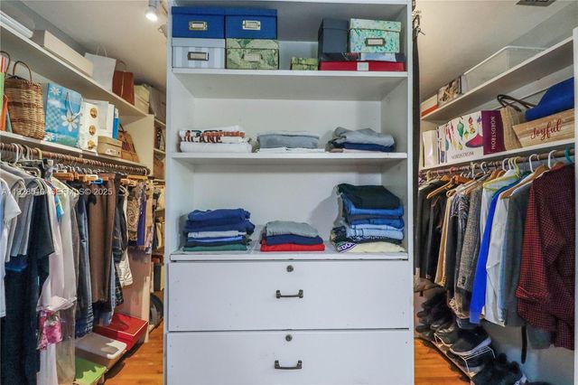 2607 N Greenway Dr, Coral Gables, FL 33134