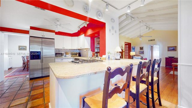 2607 N Greenway Dr, Coral Gables, FL 33134