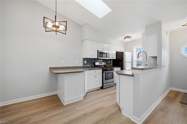 1737 Sword Dancer DR, Virginia Beach, VA 23454