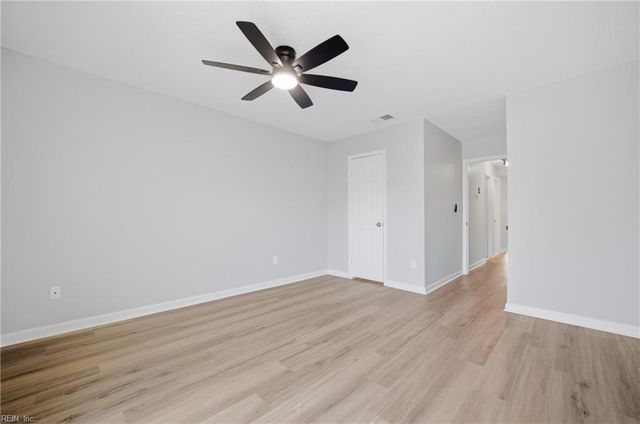 1737 Sword Dancer DR, Virginia Beach, VA 23454